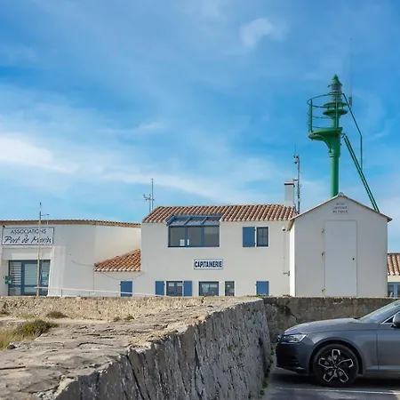 Outrem'her Maison Bord De A