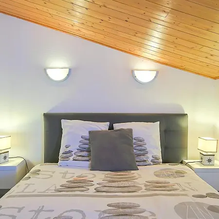 Outrem'her Maison Bord De A L'Epine (Vendee)