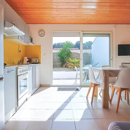 Nyaraló Outrem'her Maison Bord De A