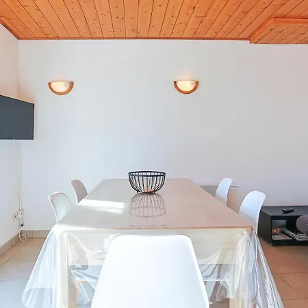 Outrem'her Maison Bord De A *