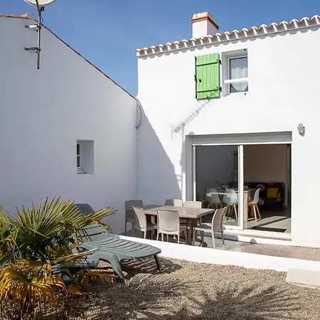 Outrem'her Maison Bord De A Ferienhaus