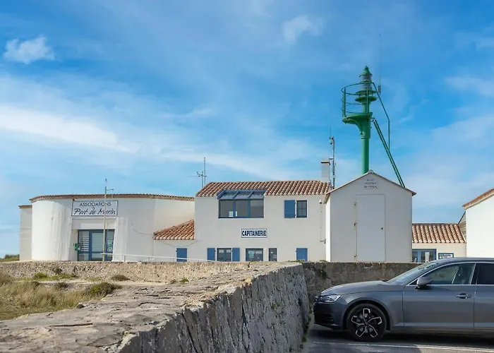 Outrem'her Maison Bord De A