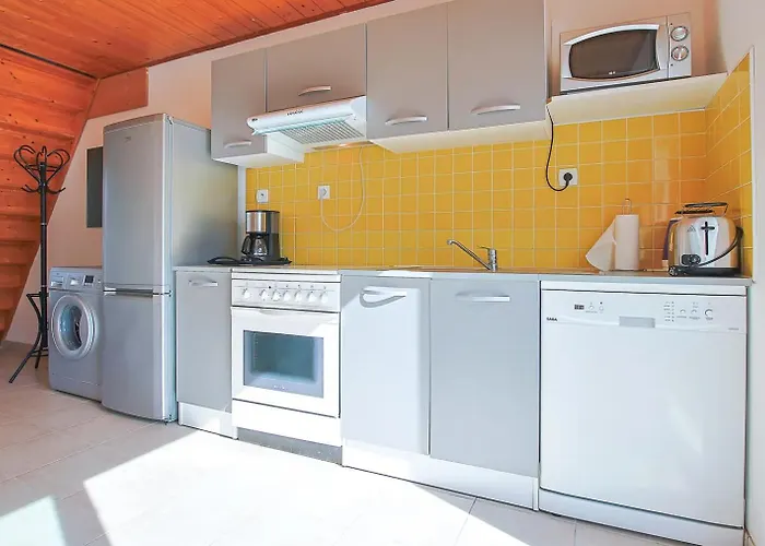 Outrem'her Maison Bord De A L'Epine (Vendee)